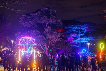 Glow event