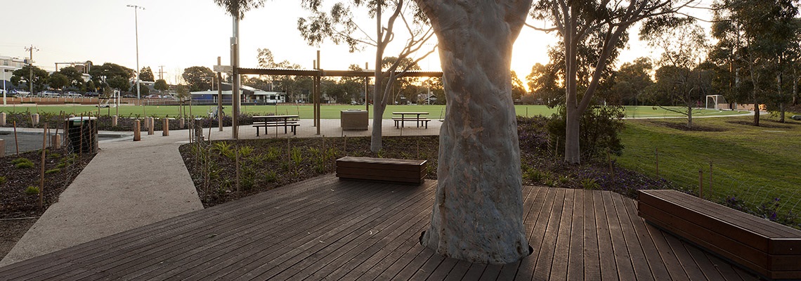 Gardiner Park walkway