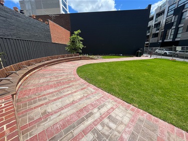 Mouclif Street park