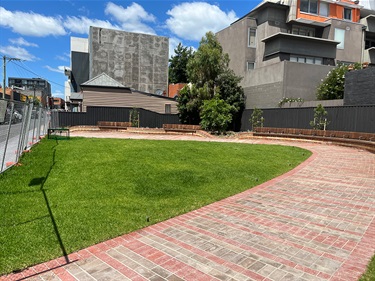 Mouclif Street park