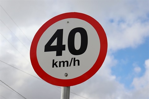 40-km-sign-shutterstock_1846706788-resized.jpg