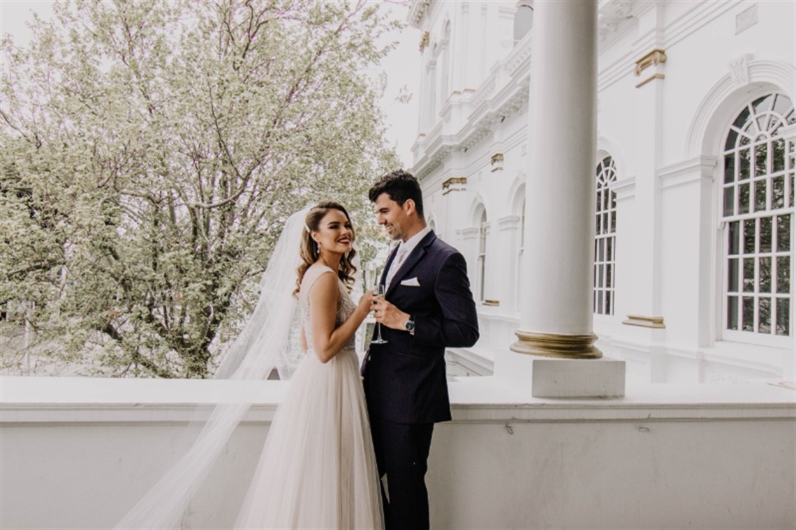 Malvern-Town-Hall-Balcony-Wedding