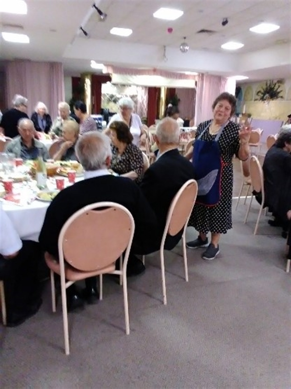 Senior-Citizens-group-photo